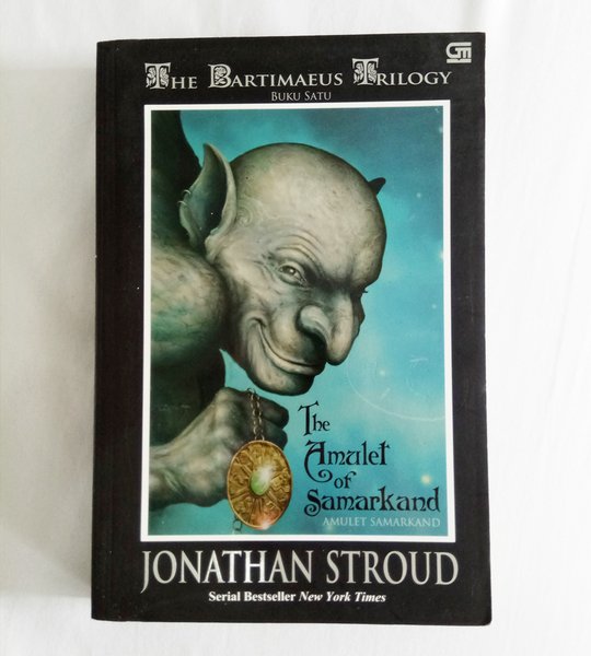 The Bartimaeus Trilogy #1 : The Amulet of Samarkand
