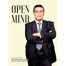 Open mind :  berpikir terbuka, menelaah berbagai sektor kehidupan ekonomi, dari geliat perbankan, keuangan, kepemimpinan, ekonomi kreatif hingga trend media spsial disajikan dengan lugas, selarik dengan judul, mengalir tanpa hambatan / Irvandi Gustari.; editor : Diane Novita, Cindy Kus Untari.