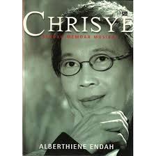 Chrisye :  Sebuah Memoar Musikal / Oleh ; Alberthiene Endah Desain Sampul dan Isi ; Bibam Fotografer ; Dio Hilaul
