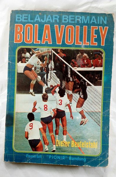 Belajar Bermain Bola Volley