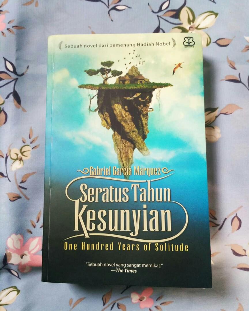 One hundred years of solitude :  seratus tahun kesunyian / Gabriel Garcia Marquez ; Penerjemah, Nin Bakdi Sumanto ; Penyunting, Wendratama