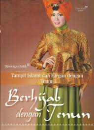 Berhijab dengan tenun