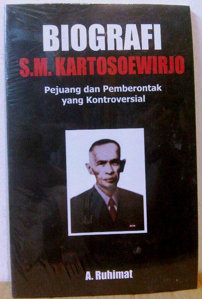 Biografi S.M. Kartosoewirjo : Pejuang dan pemberontak yang kontroversial