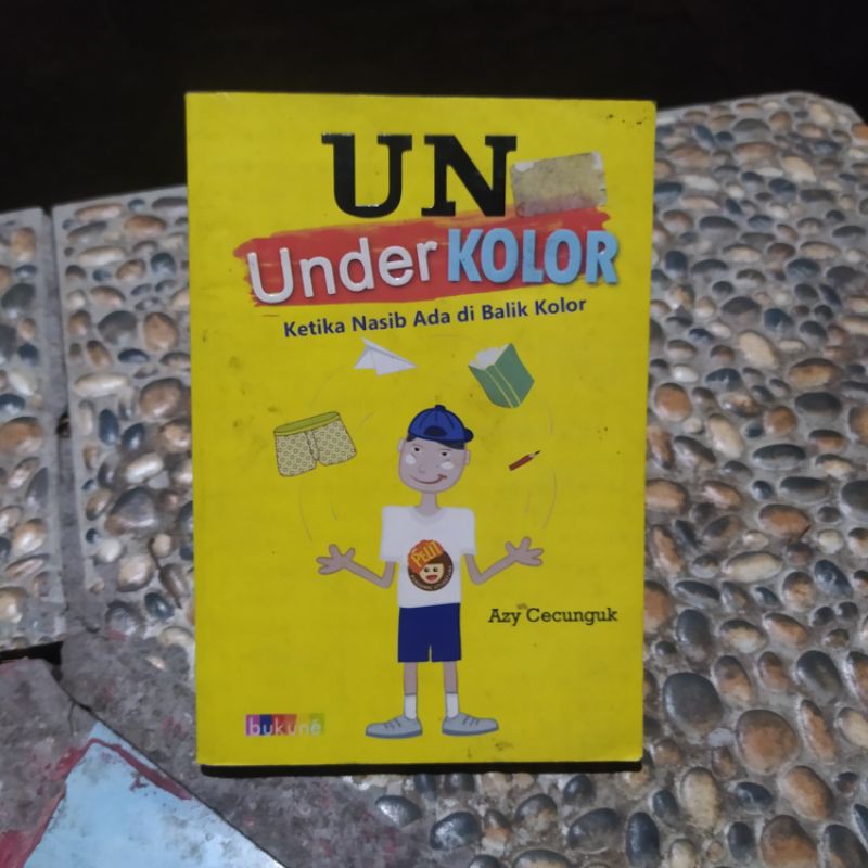Under Kolor : Ketika Nasib Ada Di Balik Kolor