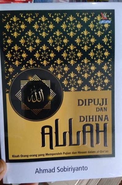 Di Puji Dan Di Hina Allah