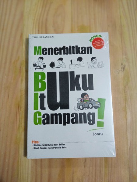 Menerbitkan buku itu gampang!