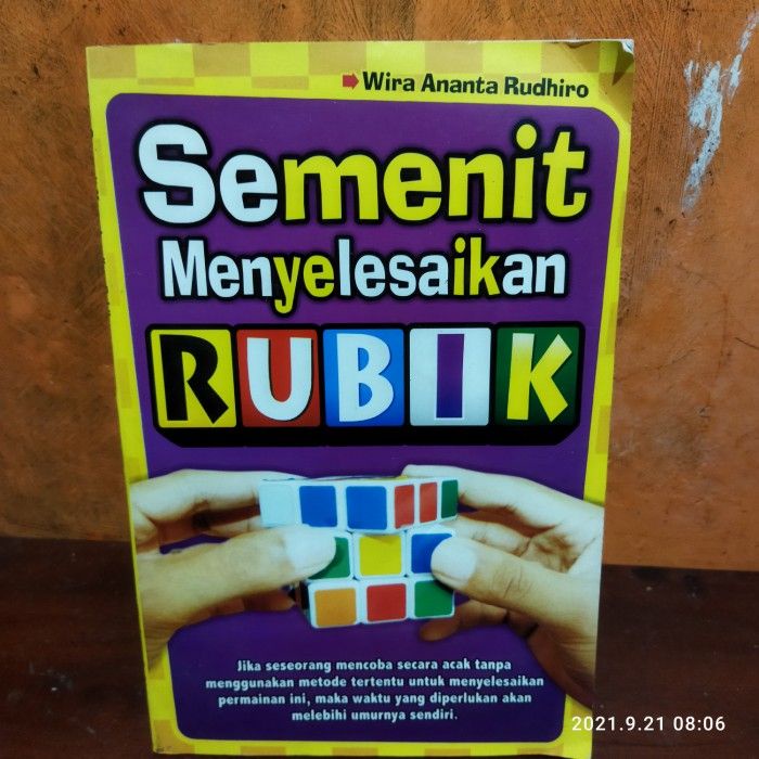 Semenit menyelesaikan rubik
