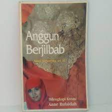 Anggun berjilbab