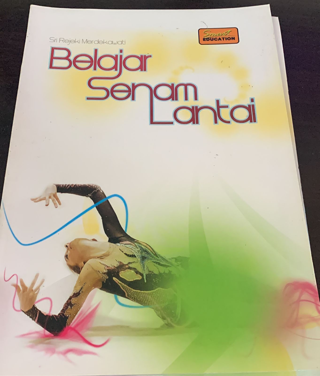 Belajar senam lantai