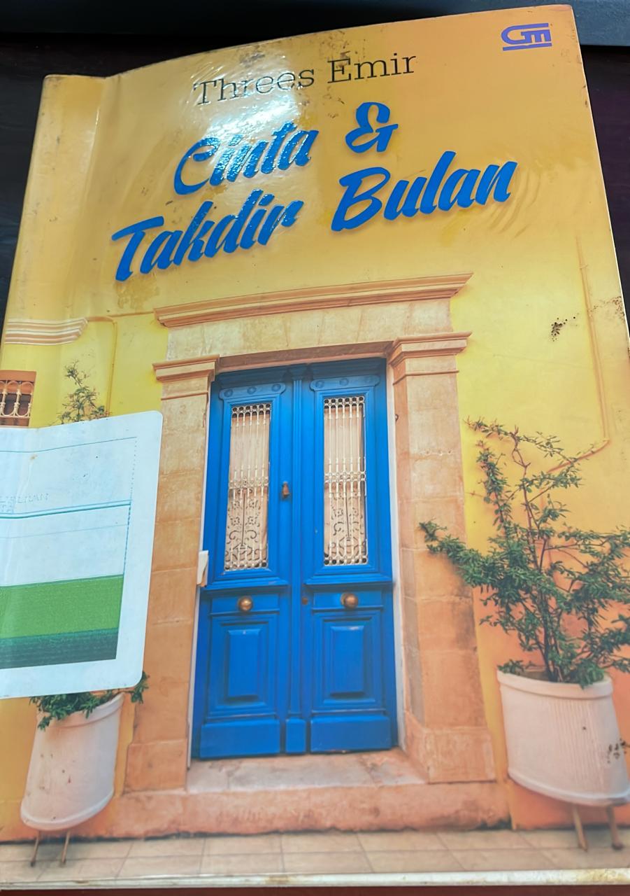 Cinta dan Takdir Bulan