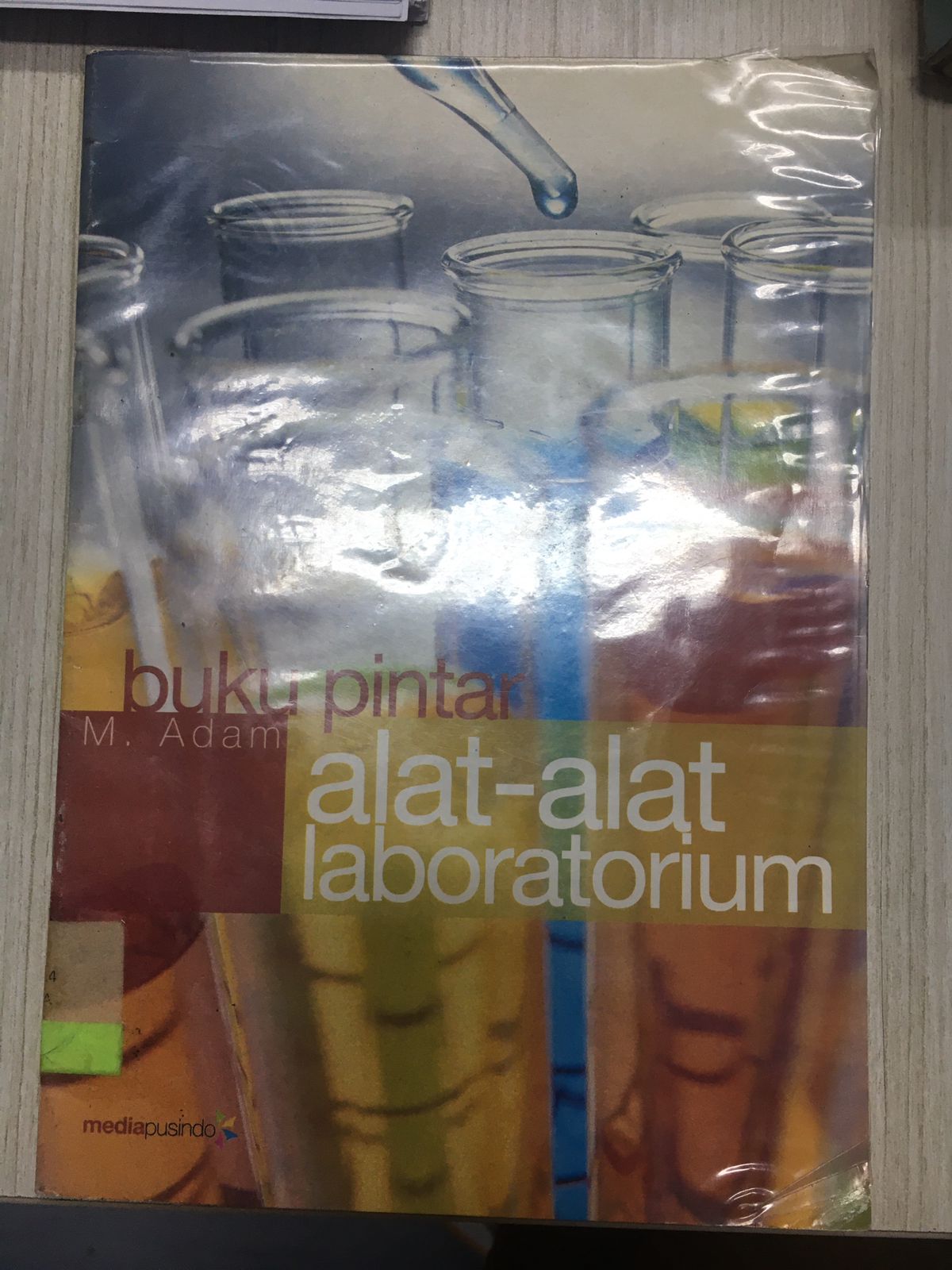 Buku Pintar Alat-Alat Laboratorium