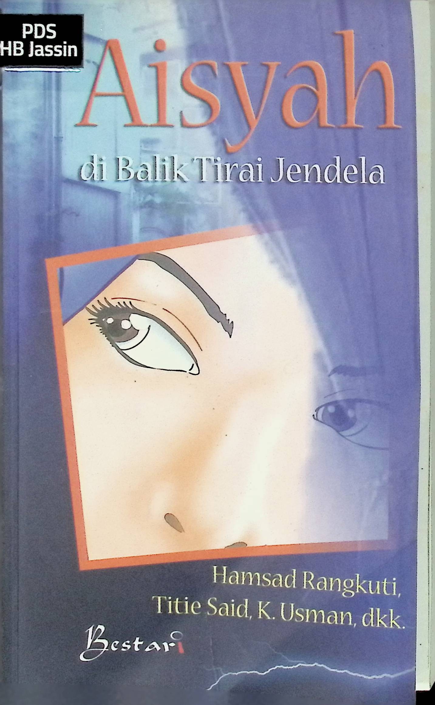 Aisyah di balik tirai jendela