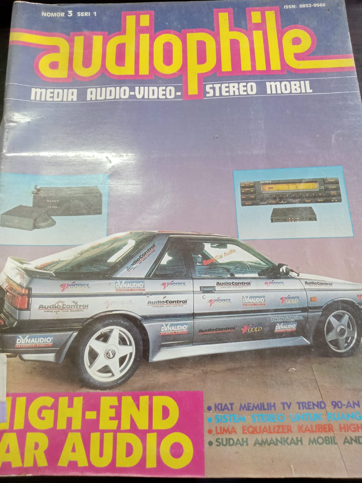 Audiophile Media Audio-Video-Stereo Mobil :  High-End Car Audio / Teddy Surianto