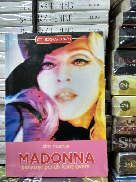 Madonna : Penyanyi Penuh Kontroversi