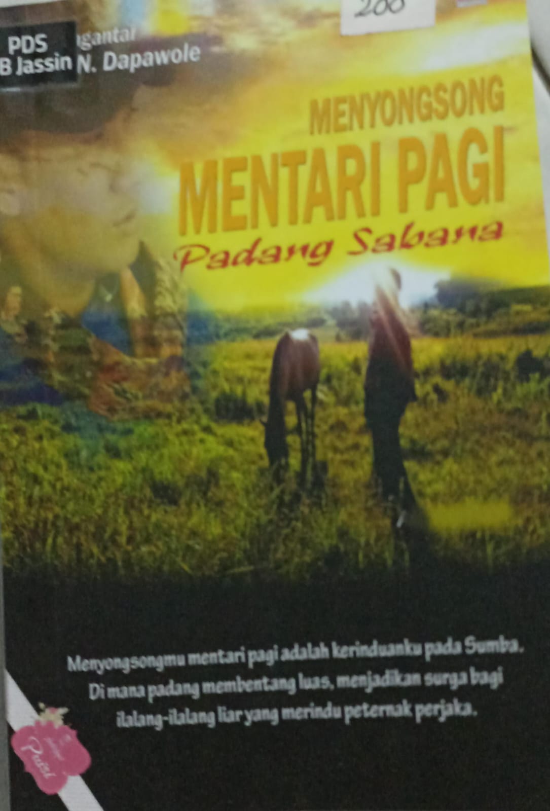 Menyongsong mentari pagi padang sabana