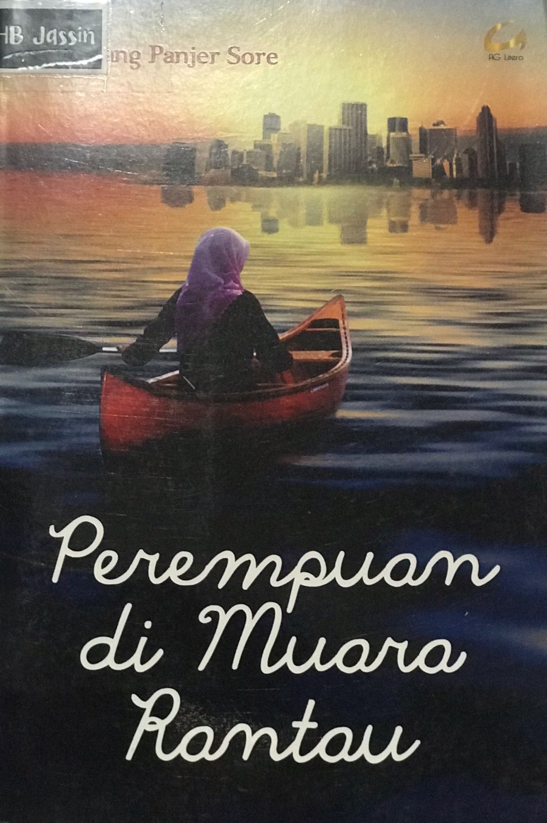 Perempuan di muara rantau