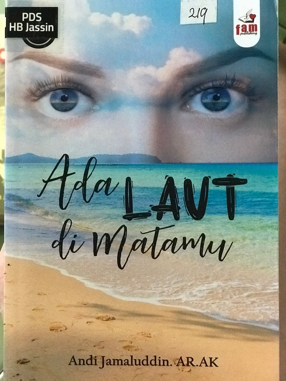 Ada laut di matamu