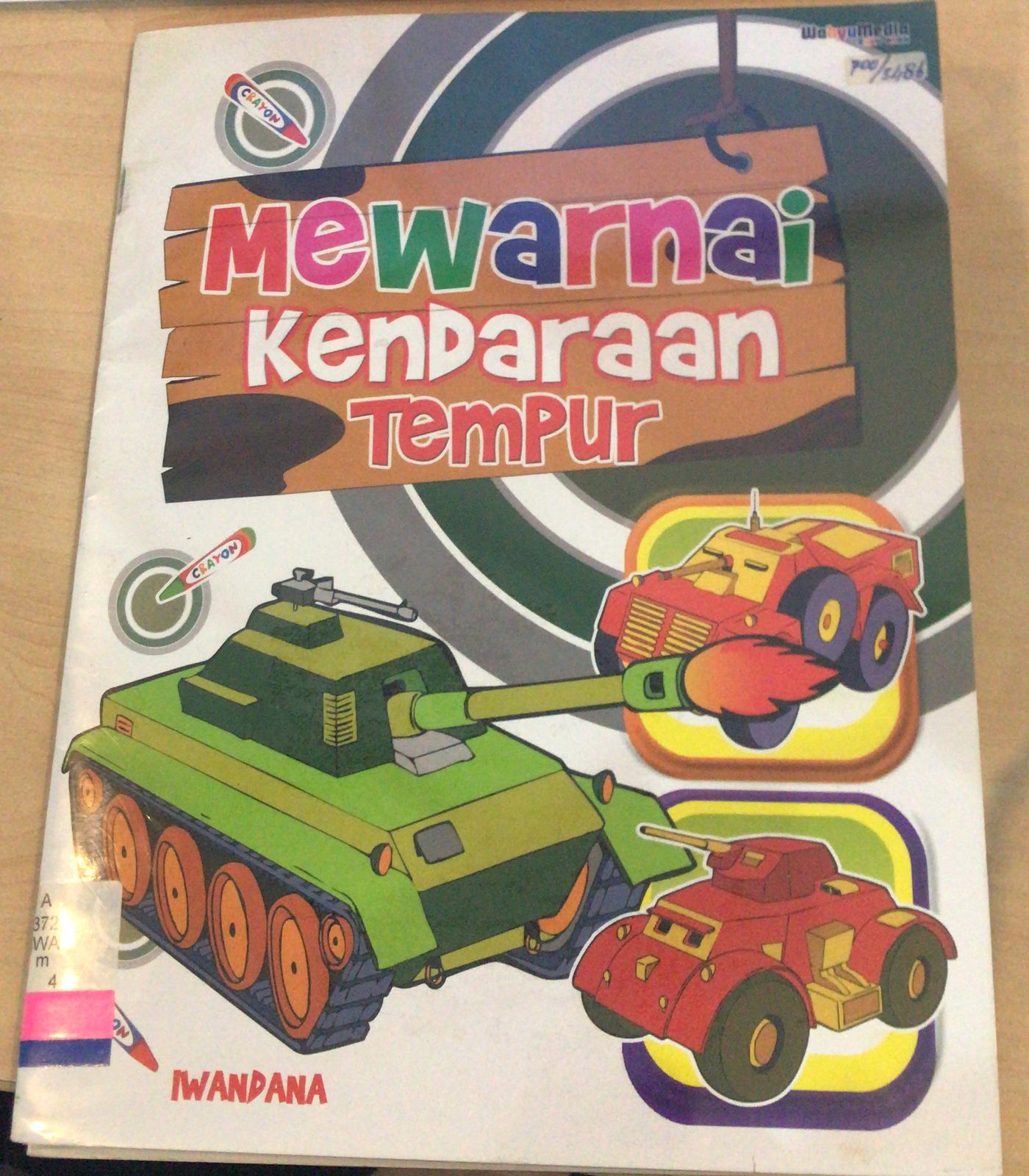 Mewarnai Kendaraan Tempur / Iwandana