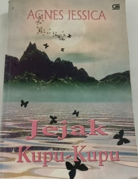 Jejak kupu-kupu / Agnes Jessica