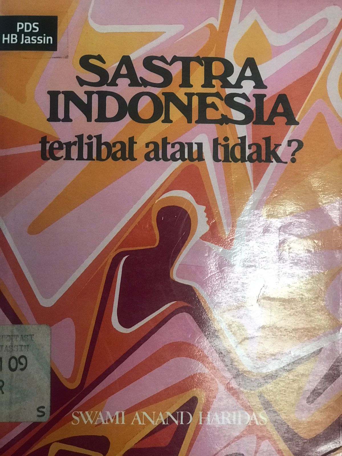 Sastra Indonesia : Terlibat atau tidak?