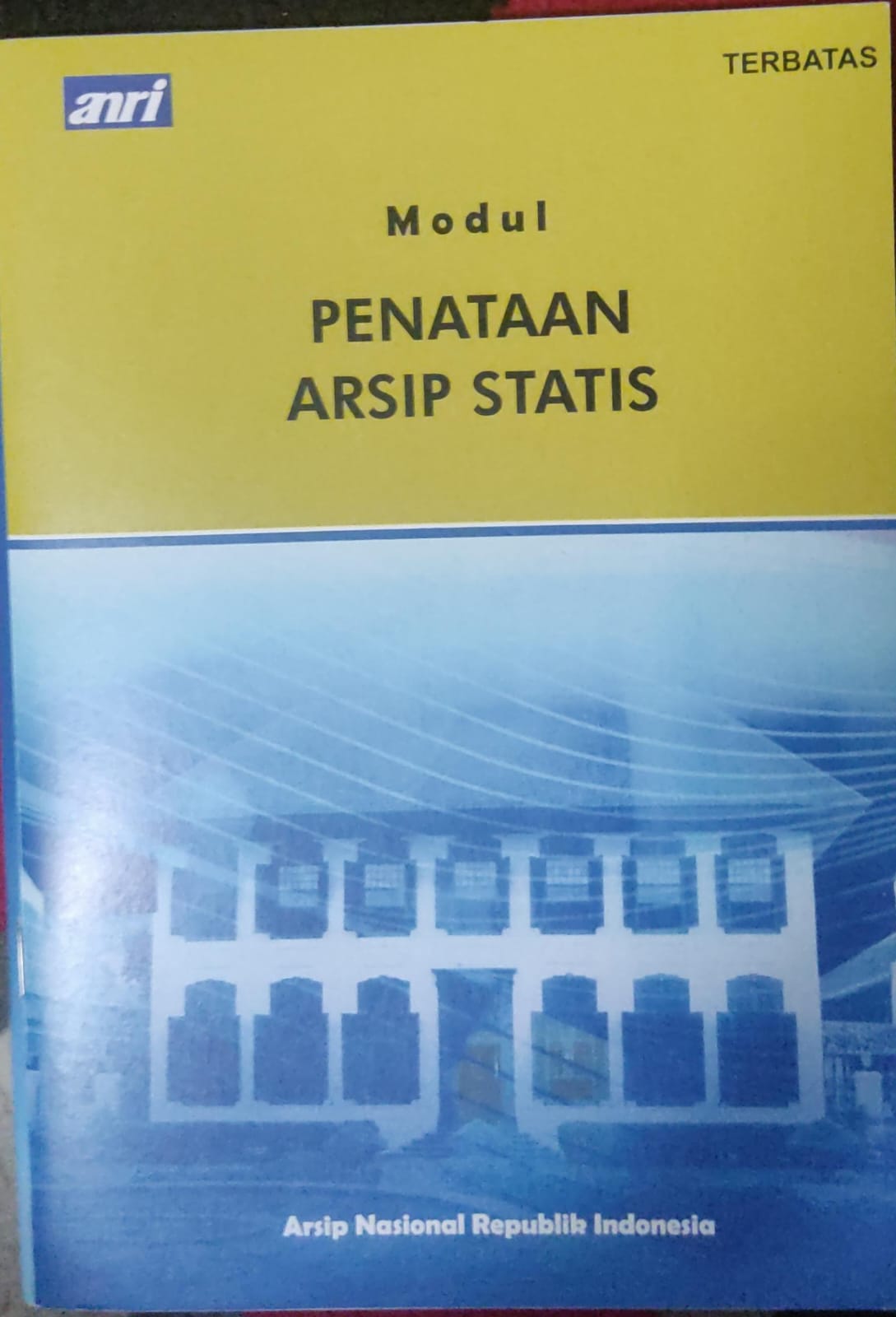 penataan arsip statis