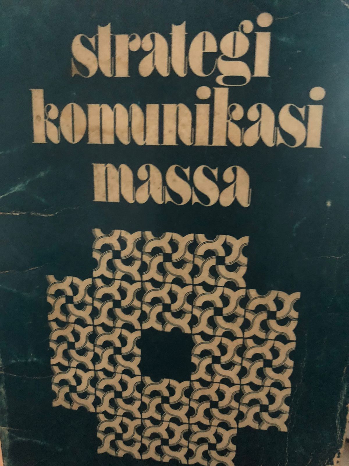 Strategi komunikasi massa