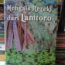 Mengais Rezeki Dari Lamtoro