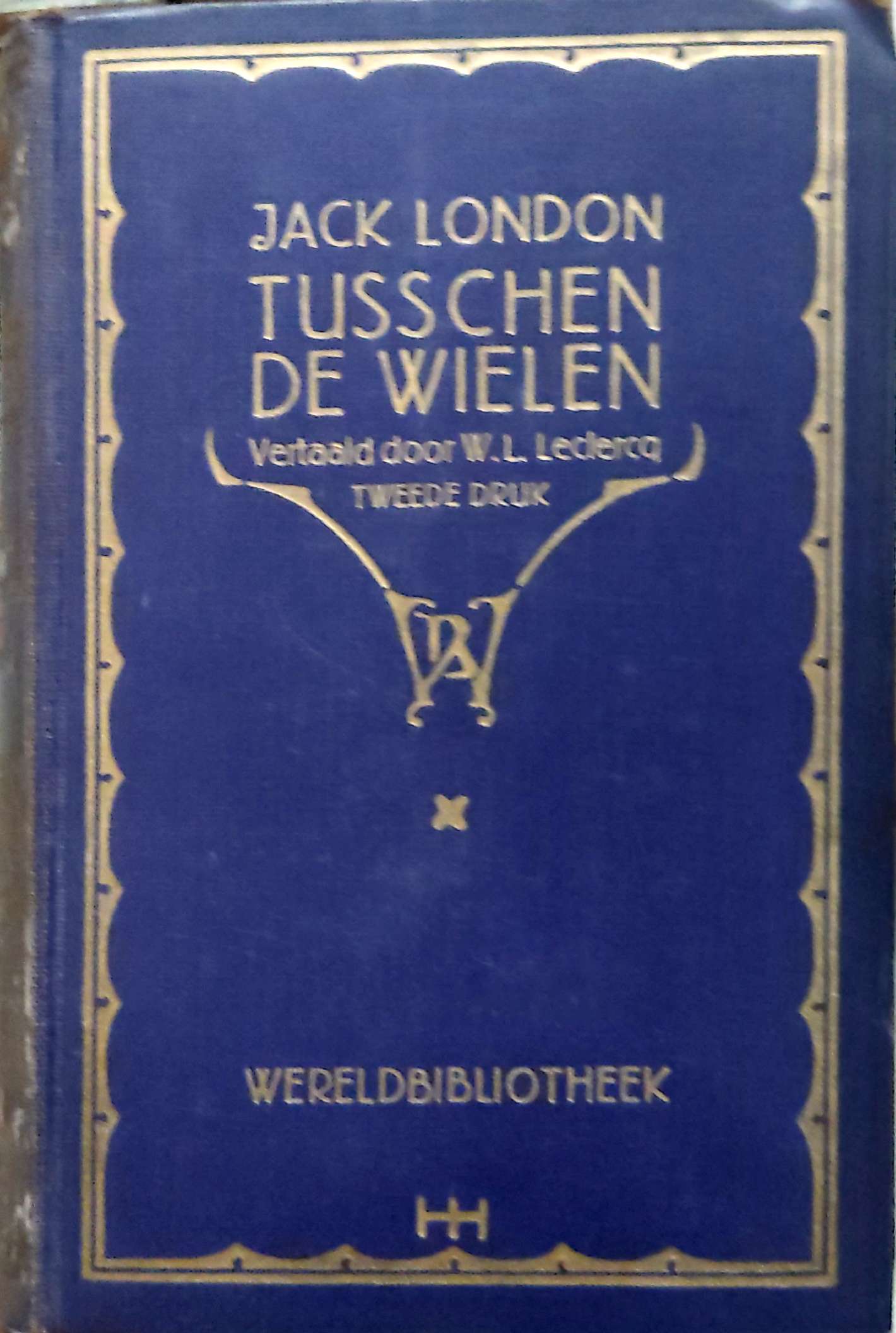 Tusschen de wielen