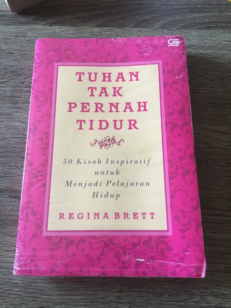 Tuhan Tak Pernah Tidur : 50 Kisah Inspiratif untuk Menjadi Pelajaran Hidup
