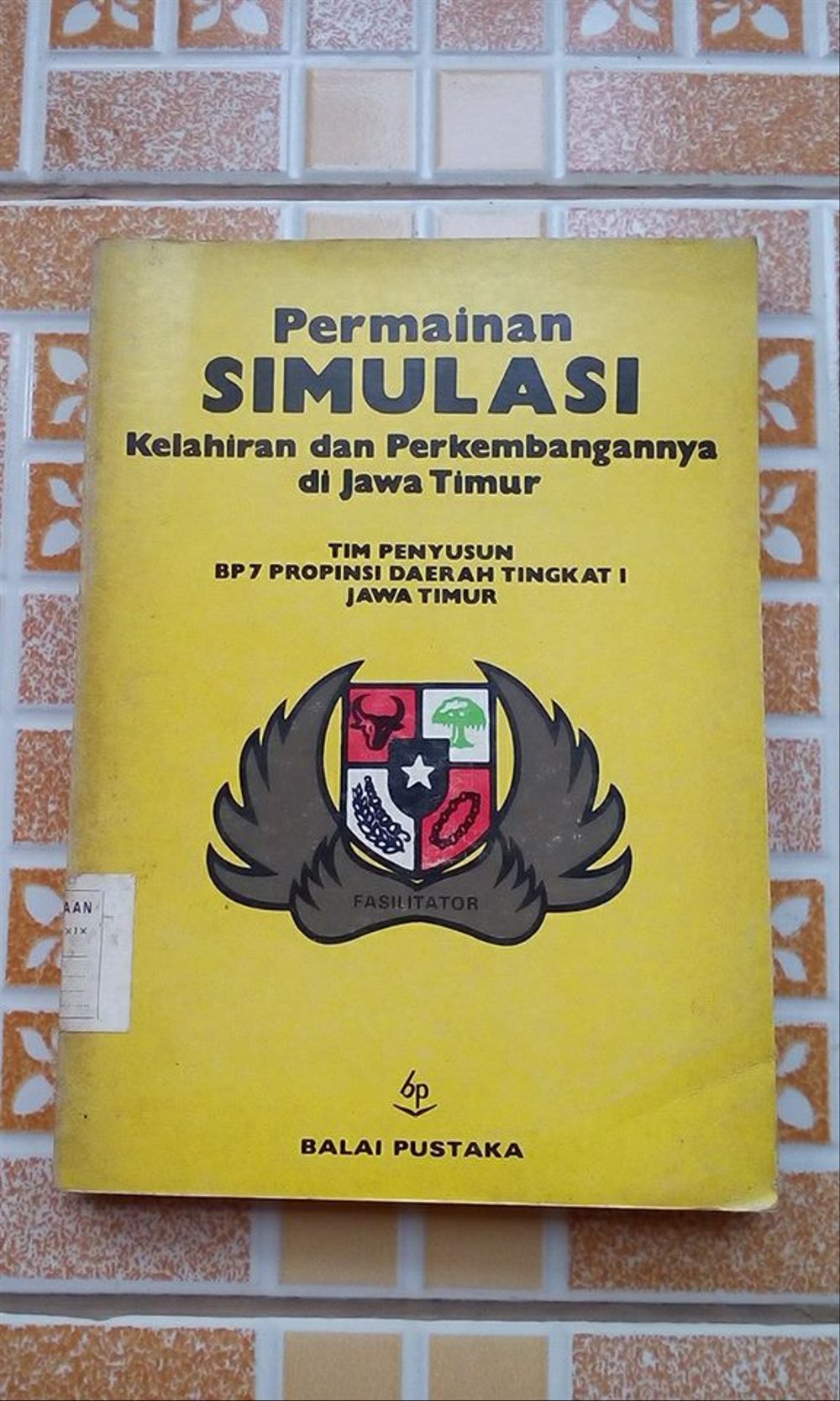Permainan simulasi : kelahiran dan perkembangannya di Jawa Timur