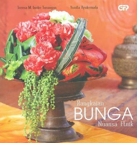 Rangkaian bunga nuansa etnik