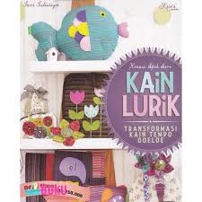 Kreasi apik dari kain lurik : Transformasi kain tempo dulu