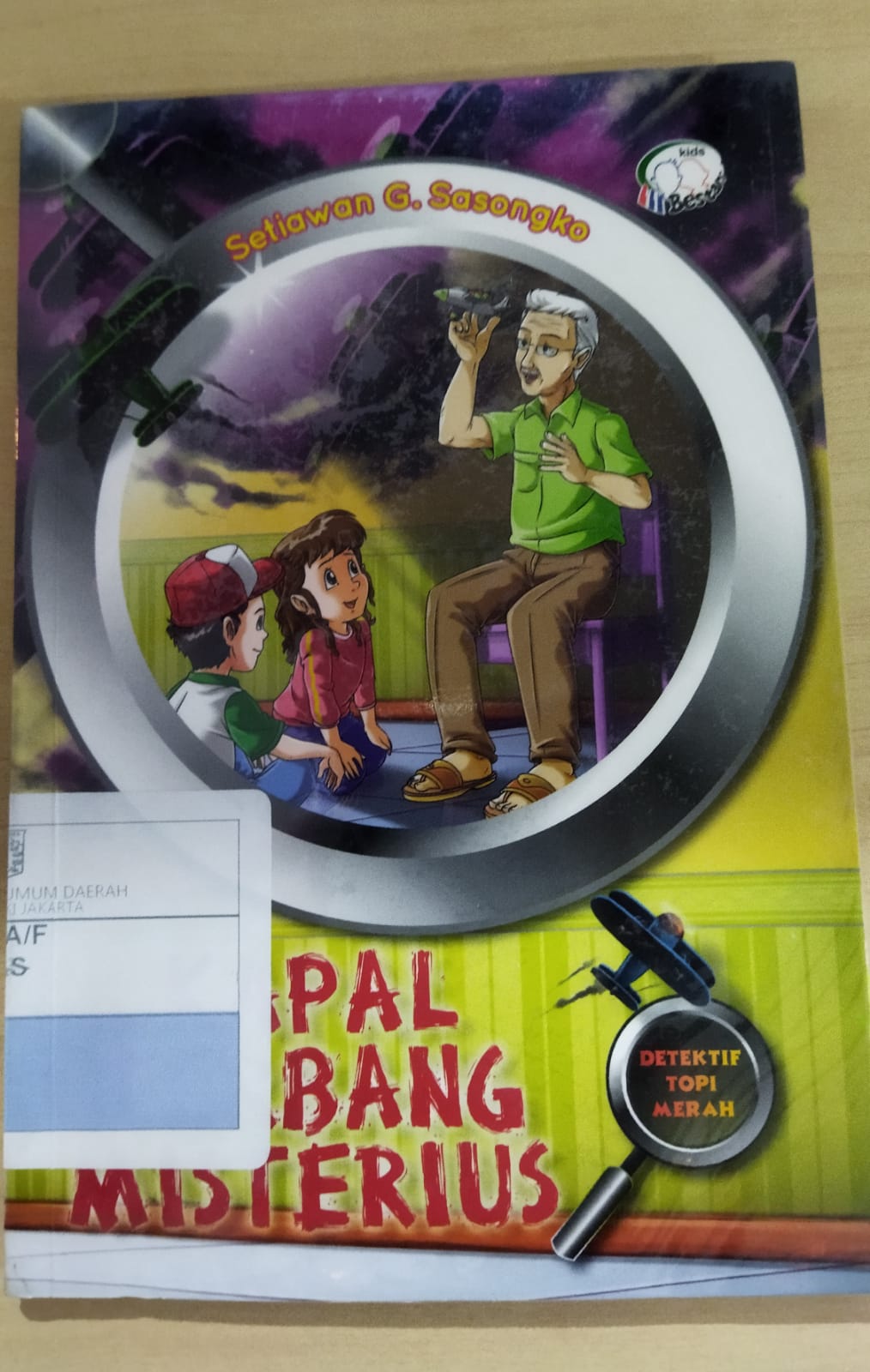 Kapal terbang misterius
