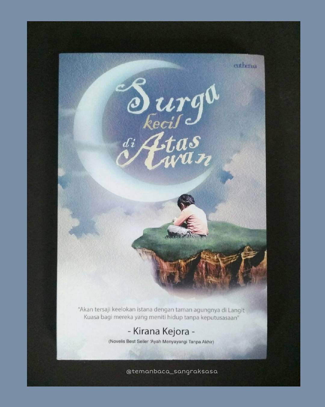 Surga Kecil di Atas Awan