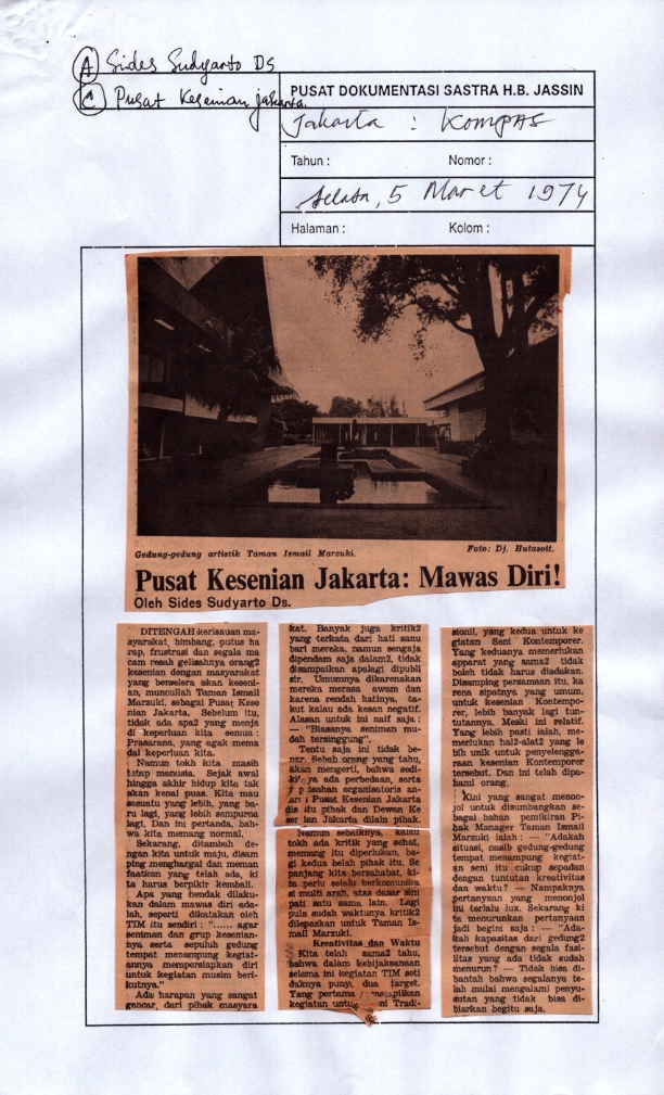 Pusat kesenian Jakarta: mawas diri!