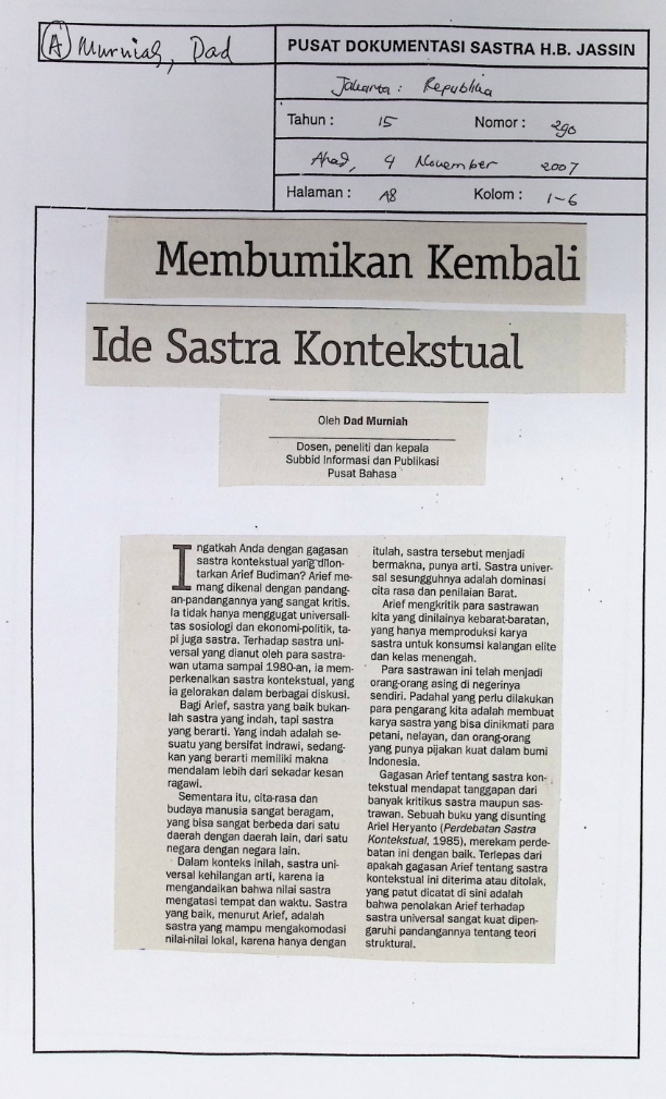 Membumikan kembali ide sastra kontekstual