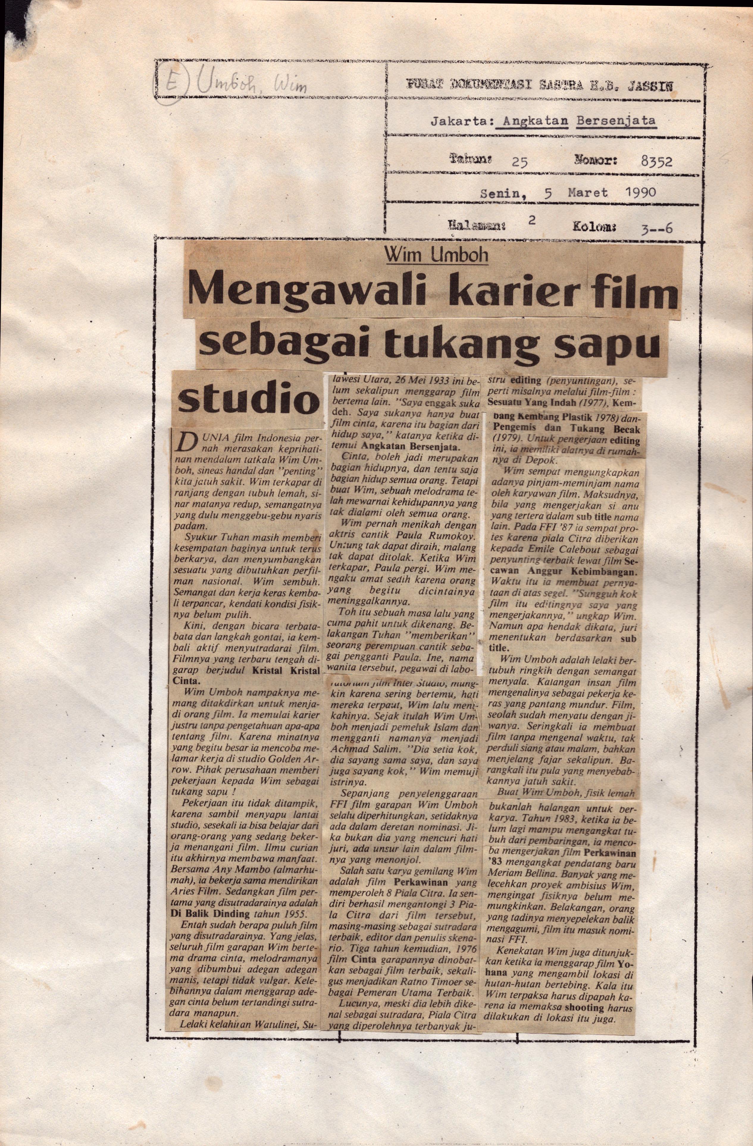 Mengawali karier film sebagai tukang sapu studio