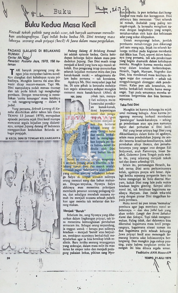 Review buku padang ilalang di belakang rumah