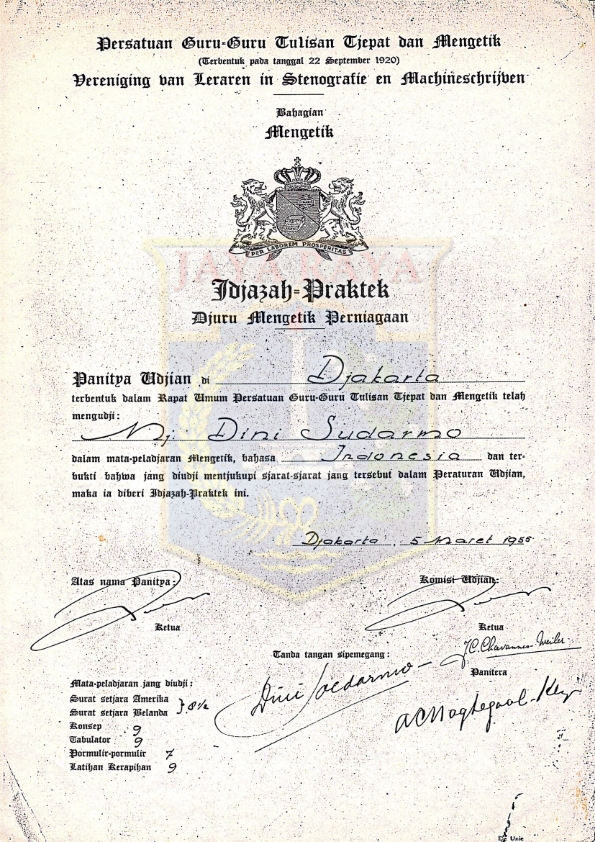 Ijazah praktek juru mengetik perniagaan a.n. Dini Sudarmo