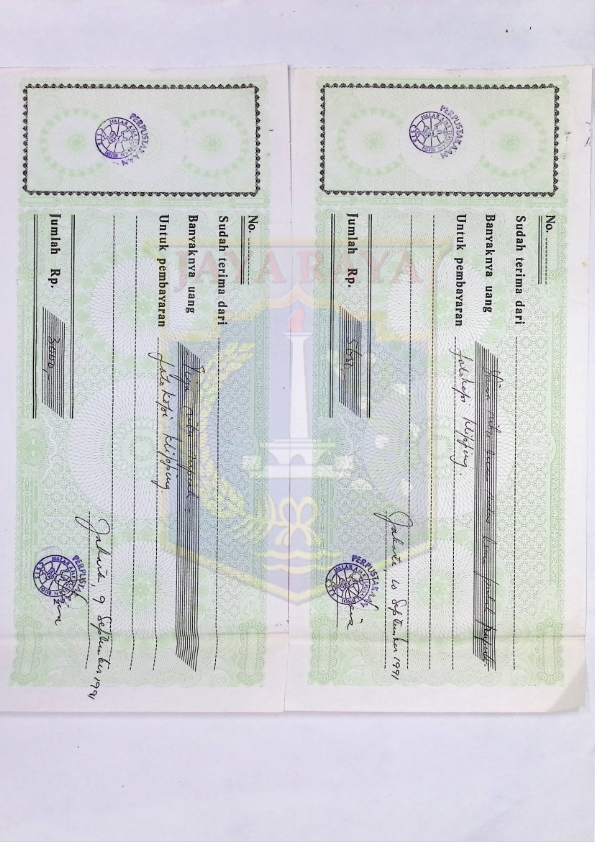 Kumpulan surat atau dokumen keuangan yang berkaitan dengan penelitian David T. Hill di PDS H.B. Jassin